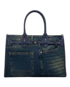 Σκούρο Μπλέ